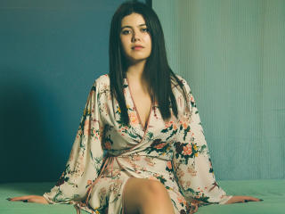 超ホットなウェブカムライブショーのためのチャットレディ、ArryBelleのセクシープロフィール写真